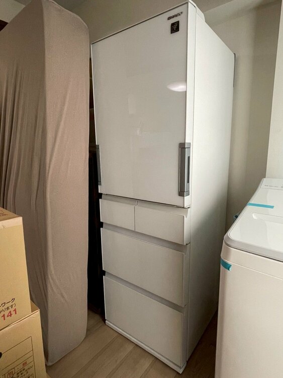 SHARP　冷蔵庫　SJ-G415H-W（家電）の商品画像 - 査定依頼日：2026年4月14日 - 最高査定価格：7,500円