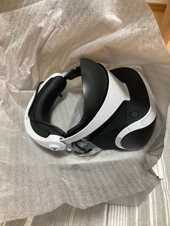 PlayStationVR（ゲーム機本体・ゲームソフト）の商品画像 - 査定依頼日：2023年6月4日 - 最高査定価格：11,000円