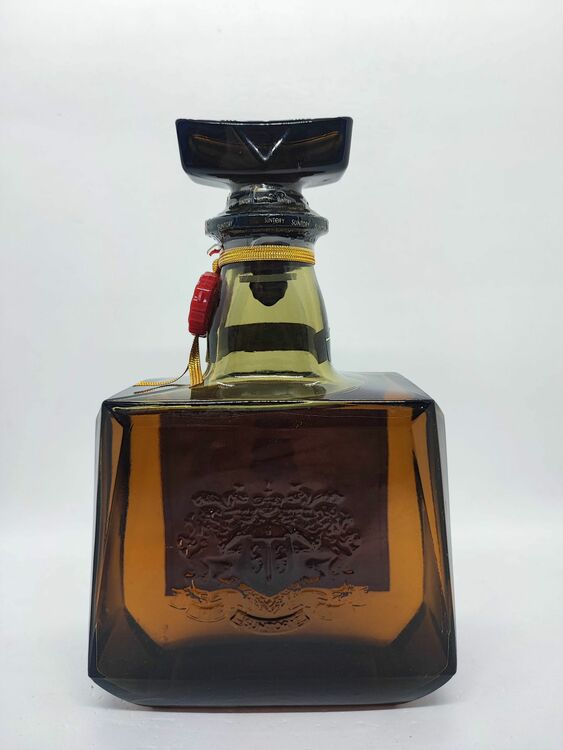 サントリーウイスキー《ROYAL》（お酒）の商品画像 - 査定依頼日：2025年10月24日 - 最高査定価格：2,000円