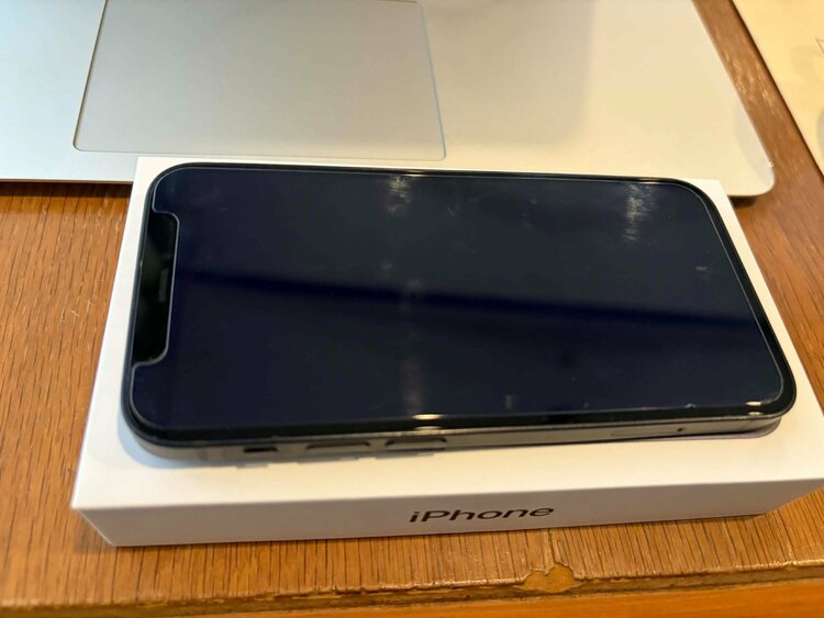 iPhone 12 mini 64GB au（スマホ）の商品画像 - 査定依頼日：2026年3月18日 - 最高査定価格：20,000円