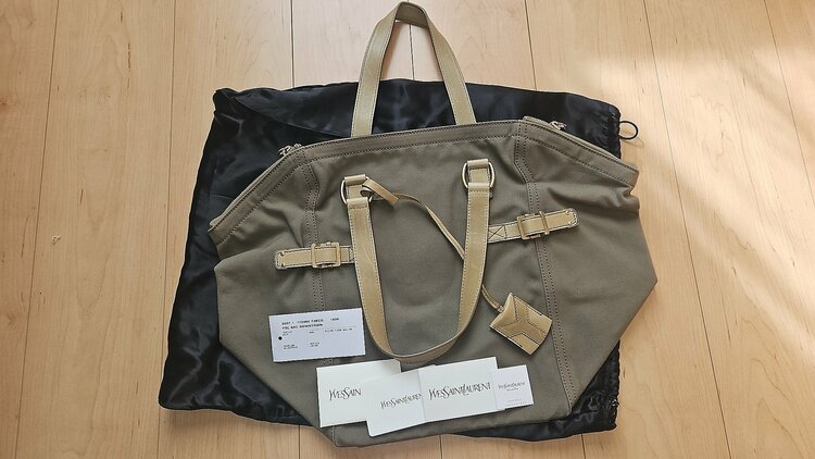 イブサンローラン  （ブランドバッグ）の商品画像 - 査定依頼日：2025年12月23日 - 最高査定価格：30,000円