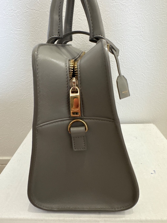 イブサンローラン  （ブランドバッグ）の商品画像 - 査定依頼日：2026年3月31日 - 最高査定価格：110,000円