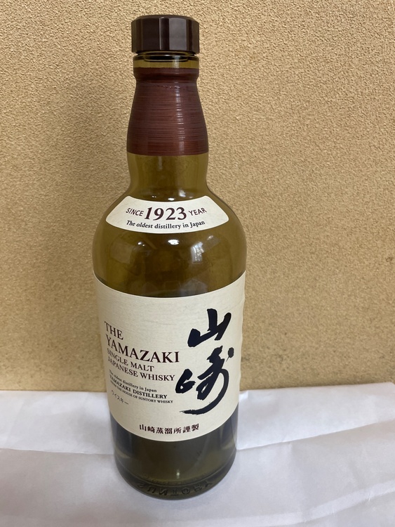 ウイスキー サントリー山崎 （お酒）の商品画像 - 査定依頼日：2026年3月23日 - 最高査定価格：9,500円