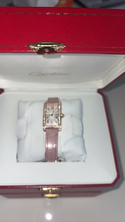 カルティエ タンク 103268SX250（高級時計）の商品画像 - 査定依頼日：2026年3月6日 - 最高査定価格：2,000,000円