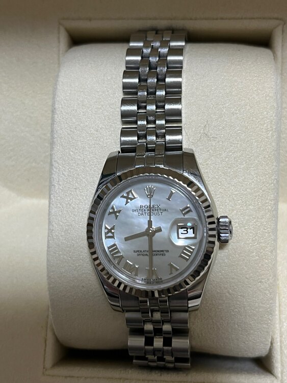 ロレックス デイトジャスト 17917（高級時計）の商品画像 - 査定依頼日：2025年3月3日 - 最高査定価格：900,000円