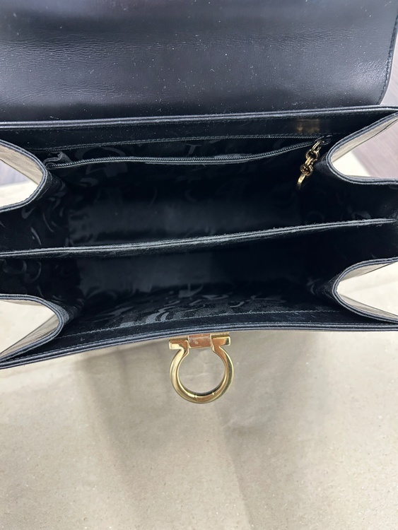 不明（ブランドバッグ）の商品画像 - 査定依頼日：2026年2月3日 - 最高査定価格：12,000円