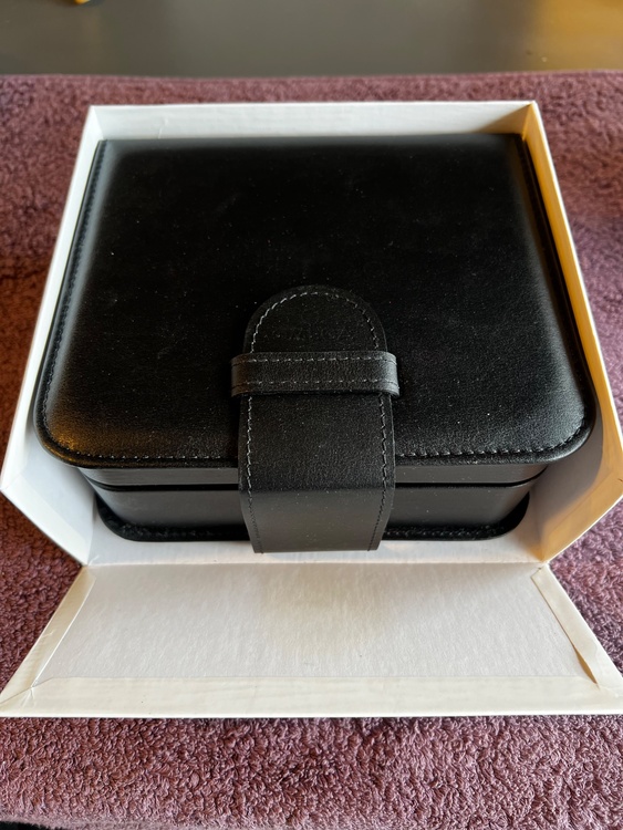 オメガスピードマスタープロフェッショナル（高級時計）の商品画像 - 査定依頼日：2026年3月26日 - 最高査定価格：650,000円