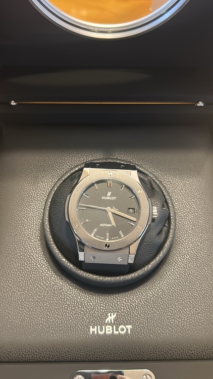 ウブロ クラシックフュージョン （高級時計）の商品画像 - 査定依頼日：2025年9月4日 - 最高査定価格：550,000円