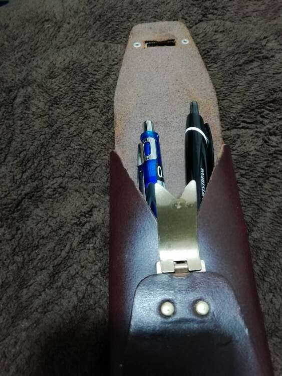 クリフ日本製ペンケース革製（ブランド財布・小物）の商品画像 - 査定依頼日：2024年10月20日