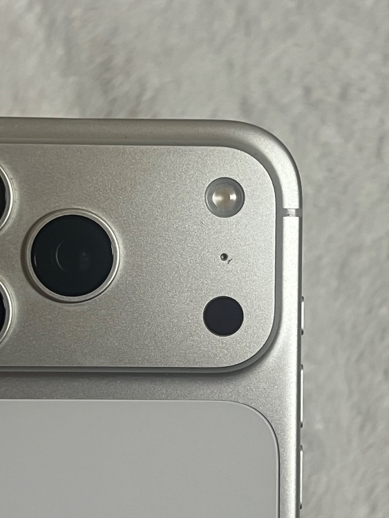 iPhone iPhone 17 Pro 256GB SIMフリー（スマホ）の商品画像 - 査定依頼日：2026年9月12日 - 最高査定価格：150,000円