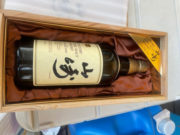 ウイスキー サントリー山崎 （お酒）の商品画像 - 査定依頼日：2025年4月30日 - 最高査定価格：39,000円