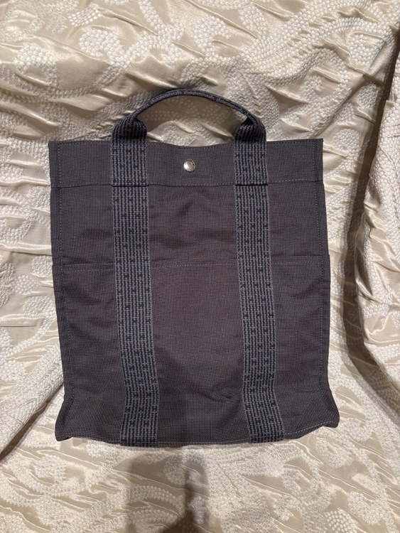 エールラインMMバックパック（ブランドバッグ）の商品画像 - 査定依頼日：2026年3月30日 - 最高査定価格：40,000円