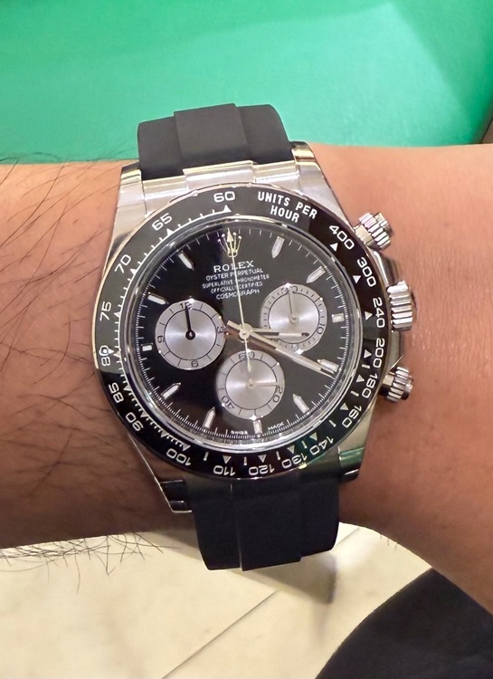 ロレックス デイトナ コ126519LN（高級時計）の商品画像 - 査定依頼日：2025年6月13日 - 最高査定価格：6,100,000円