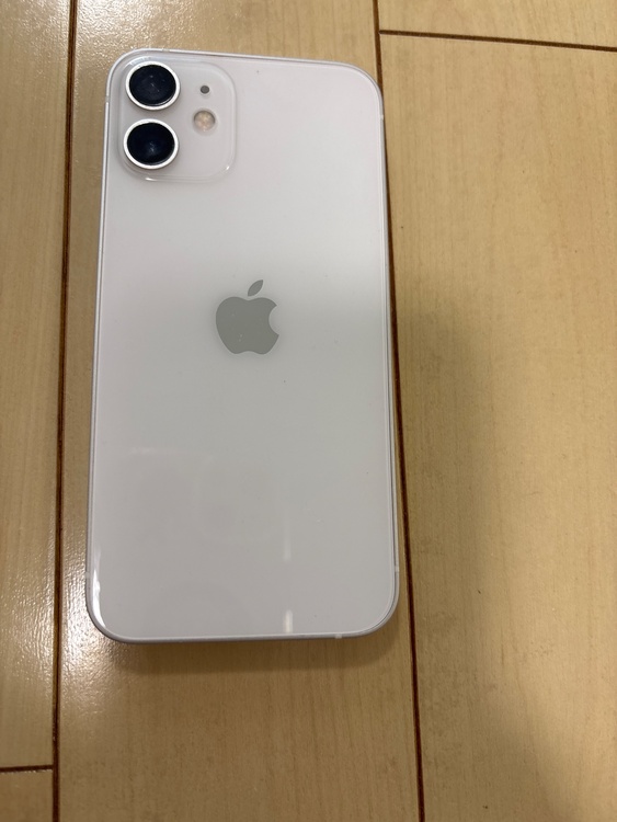 iPhone iPhone 12 mini 64GB au（スマホ）の商品画像 - 査定依頼日：2026年7月28日 - 最高査定価格：16,000円
