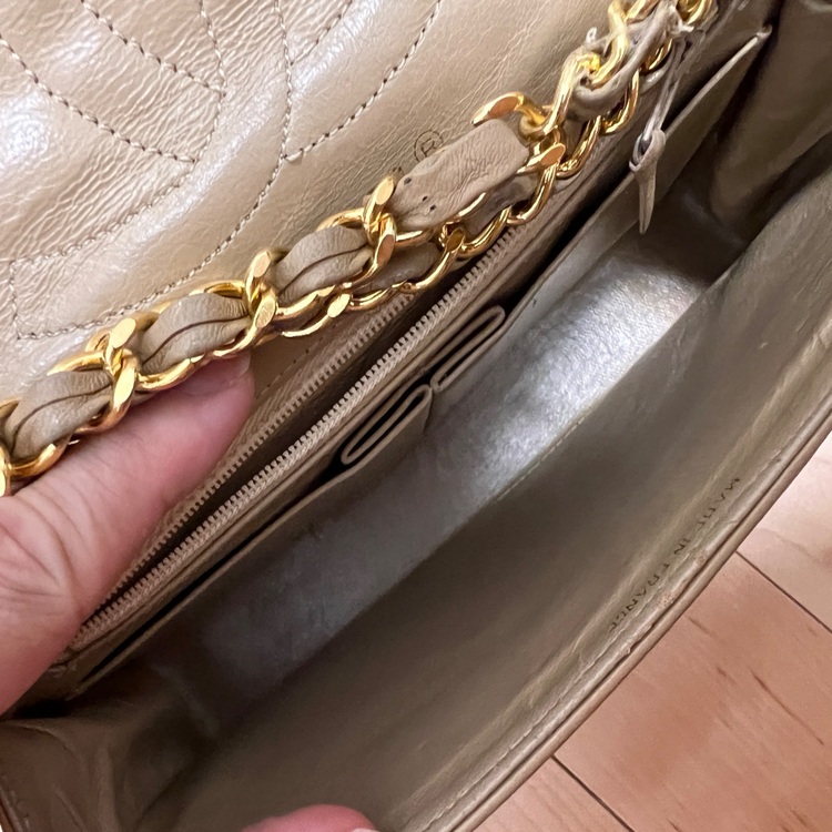 パリ限定　ベージュ（ブランドバッグ）の商品画像 - 査定依頼日：2025年8月29日 - 最高査定価格：250,000円