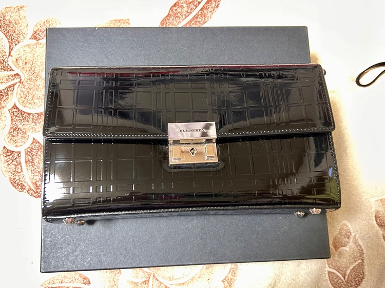 不明（ブランドバッグ）の商品画像 - 査定依頼日：2025年7月29日 - 最高査定価格：15,000円