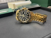 ロレックス GMTマスター 126718grn（高級時計）の商品画像 - 査定依頼日：2025年9月30日 - 最高査定価格：6,800,000円