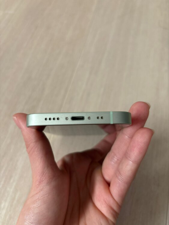 iPhone 12 mini 64GB Softbank（スマホ）の商品画像 - 査定依頼日：2025年5月17日 - 最高査定価格：14,000円