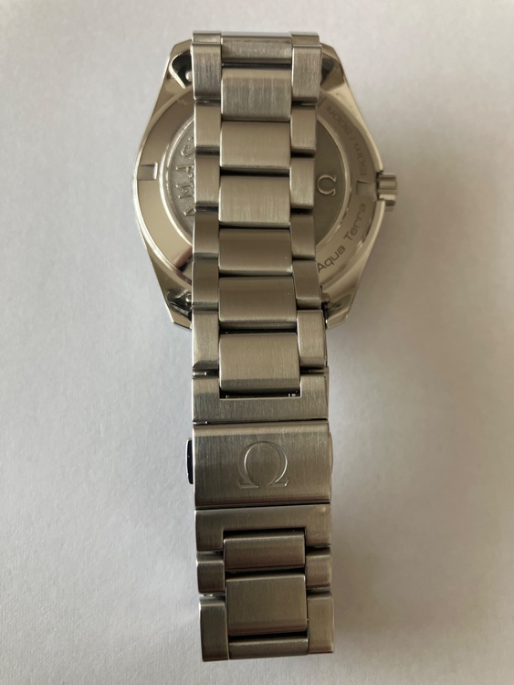 オメガ シーマスター 231.10.39.60.06.00（高級時計）の商品画像 - 査定依頼日：2025年6月22日 - 最高査定価格：300,000円