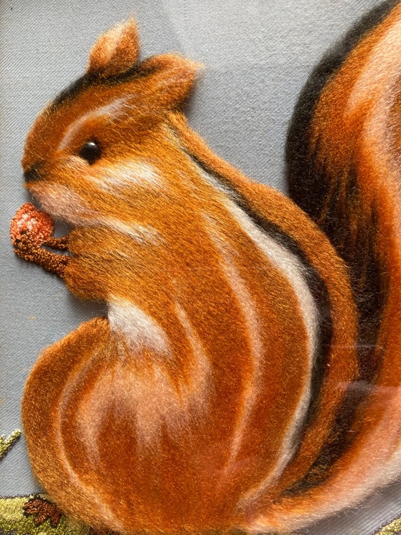 かわいいリスです（美術品・骨董品）の商品画像 - 査定依頼日：2026年4月20日 - 最高査定価格：2,000円