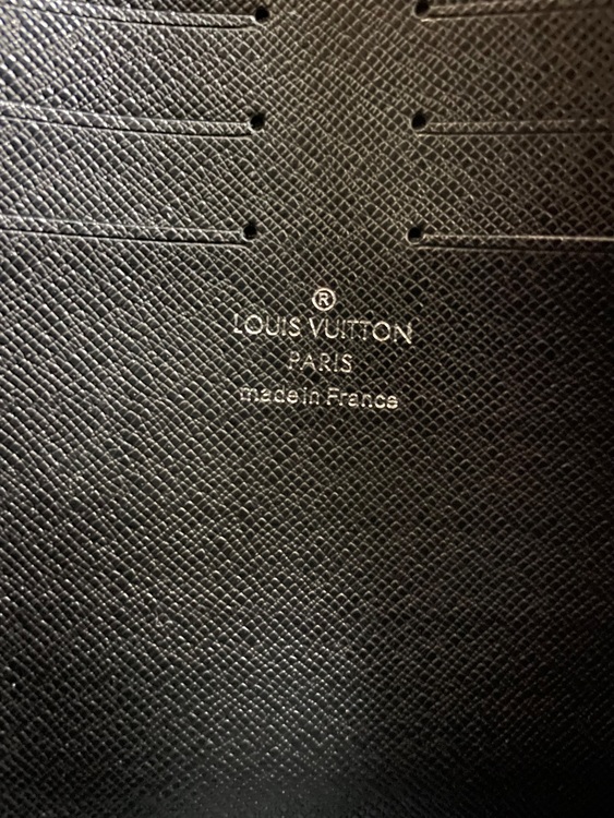 ポシェット・ヴォワヤージュ モノグラム・エクリプス（ブランドバッグ）の商品画像 - 査定依頼日：2025年8月14日 - 最高査定価格：55,000円