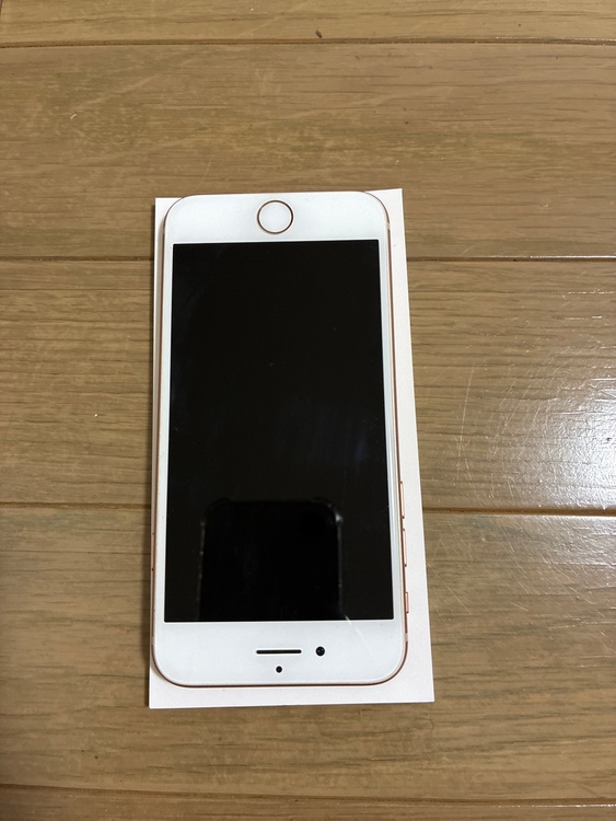 iPhone iPhone8 64GB SIMフリー（スマホ）の商品画像 - 査定依頼日：2026年10月13日 - 最高査定価格：2,000円