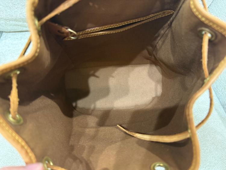 モンスリ（ブランドバッグ）の商品画像 - 査定依頼日：2026年4月16日 - 最高査定価格：95,000円