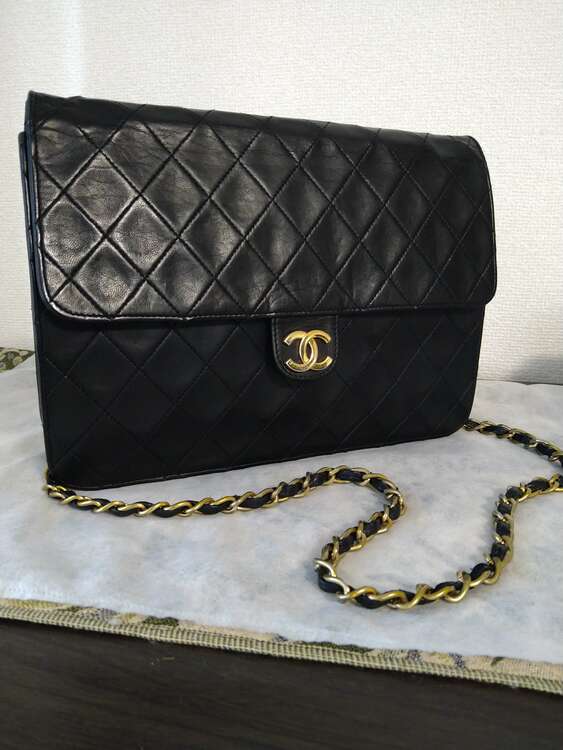 チェーンショルダー　ラムスキン 1番台（ブランドバッグ）の商品画像 - 査定依頼日：2025年1月1日 - 最高査定価格：110,000円