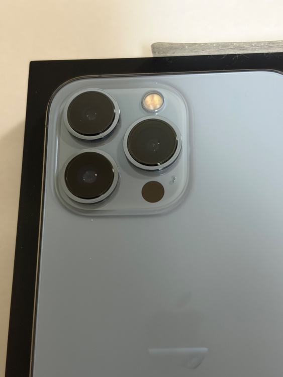 iPhone 13 Pro 256GB SIMフリー（スマホ）の商品画像 - 査定依頼日：2026年2月28日 - 最高査定価格：42,000円