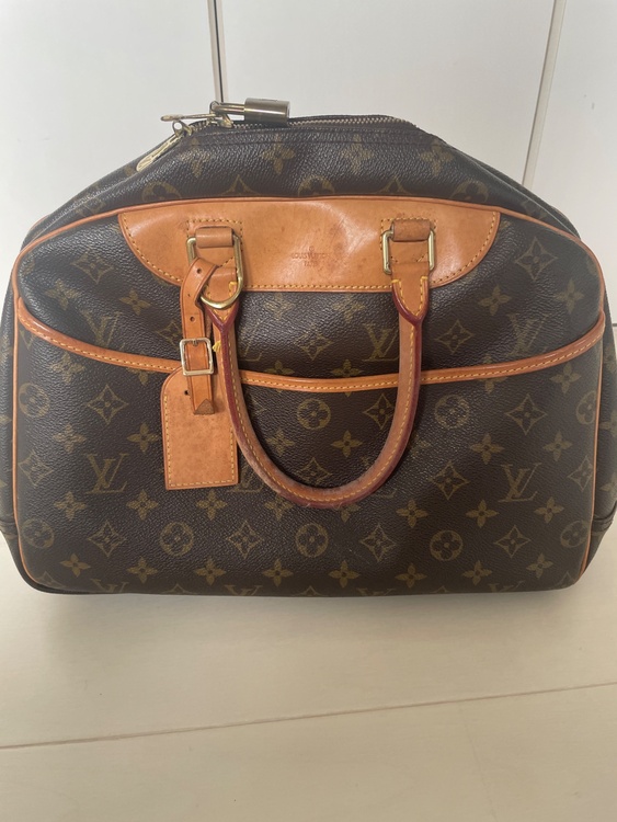 ルイヴィトン モノグラム （ブランドバッグ）の商品画像 - 査定依頼日：2026年4月19日 - 最高査定価格：75,000円