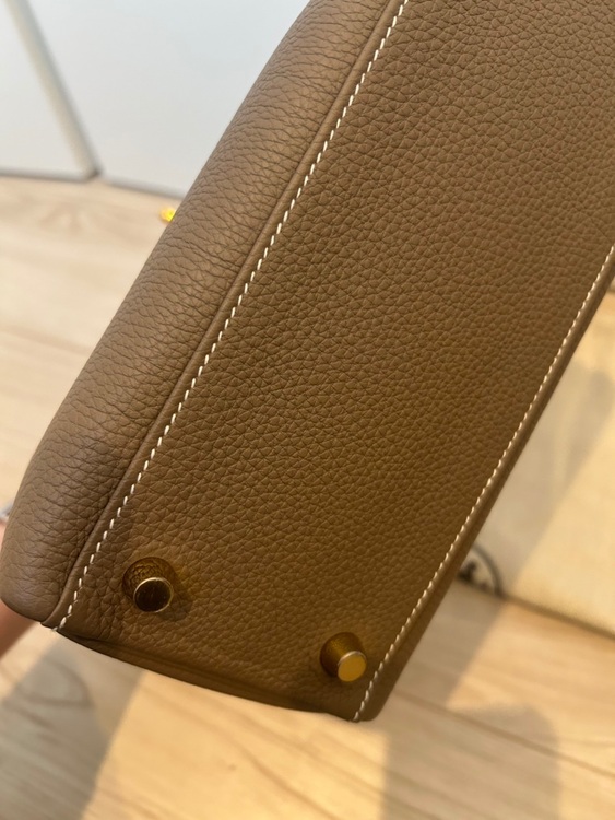 25cm B刻印 エトゥープ ゴールド金具 （ブランドバッグ）の商品画像 - 査定依頼日：2025年8月26日 - 最高査定価格：2,750,000円