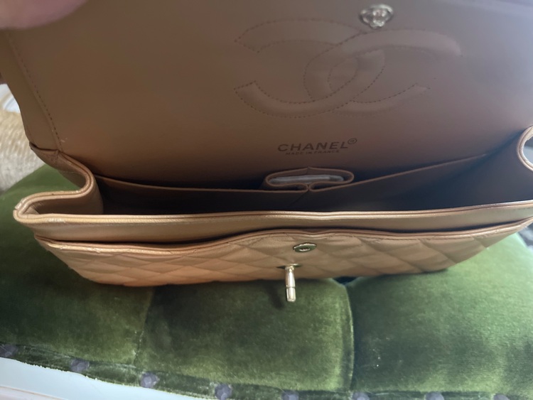 25（ブランドバッグ）の商品画像 - 査定依頼日：2025年6月29日 - 最高査定価格：300,000円