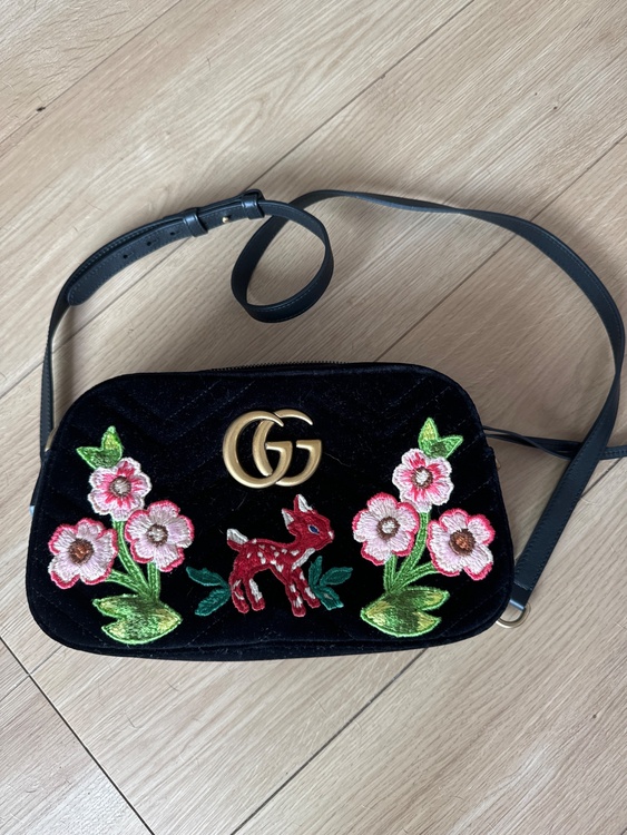 GG Marmont カメラバッグ（ブランドバッグ）の商品画像 - 査定依頼日：2026年6月6日 - 最高査定価格：100,000円