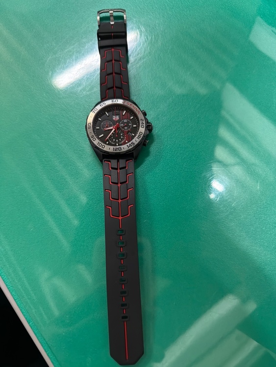 タグホイヤー フォーミュラ CAZ101（高級時計）の商品画像 - 査定依頼日：2026年3月11日 - 最高査定価格：150,000円