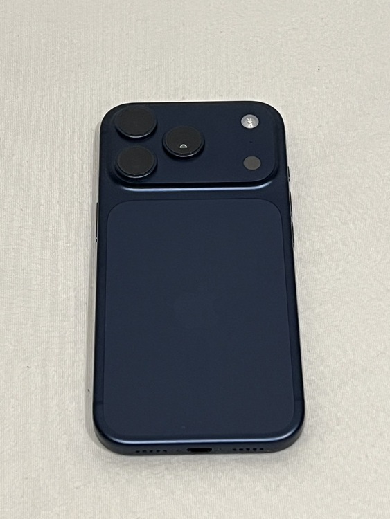 iPhone 17 Pro 256GB SIMフリー（スマホ）の商品画像 - 査定依頼日：2026年2月23日 - 最高査定価格：150,000円