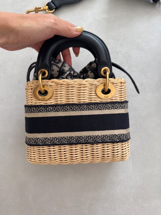 レディディオール（ブランドバッグ）の商品画像 - 査定依頼日：2025年9月22日 - 最高査定価格：340,000円