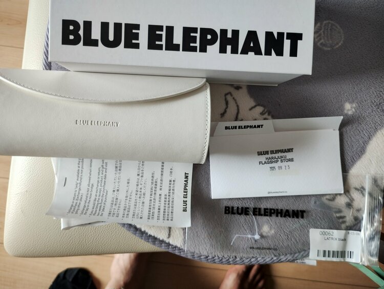BLUE ELEPHANT（古着・ファッション）の商品画像 - 査定依頼日：2026年8月4日 - 最高査定価格：2,000円