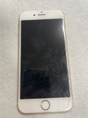 iPhone7（スマホ）の商品画像 - 査定依頼日：2023年9月24日 - 最高査定価格：1,000円