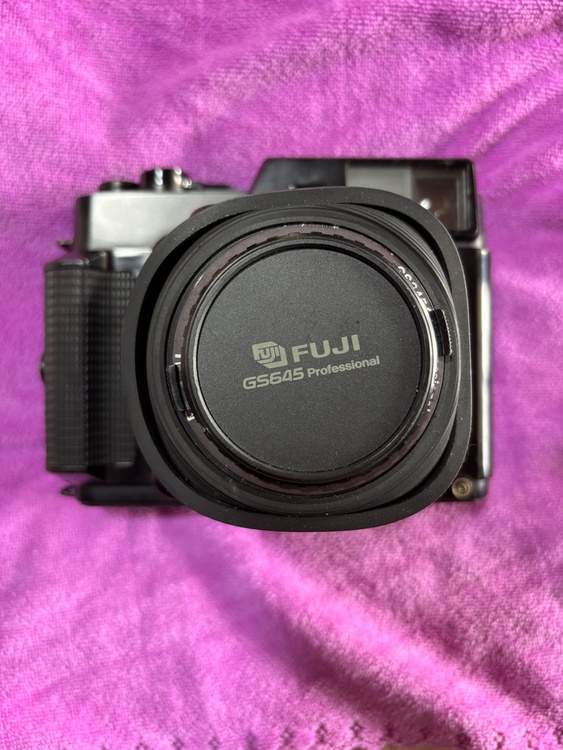 FUJI6×4.5 wide60 GS645Professional（カメラ）の商品画像 - 査定依頼日：2026年9月27日 - 最高査定価格：50,000円
