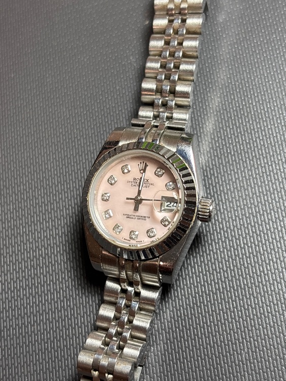 ロレックス パーペチュアルデイト （高級時計）の商品画像 - 査定依頼日：2025年6月25日 - 最高査定価格：1,050,000円