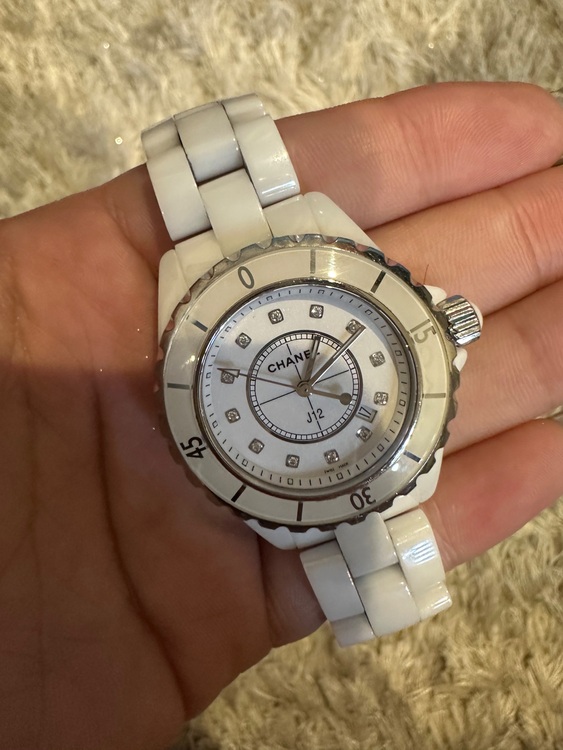 シャネル J12 （高級時計）の商品画像 - 査定依頼日：2025年10月18日 - 最高査定価格：380,000円