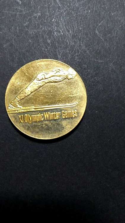 札幌オリンピック記念メダル（金・貴金属）の商品画像 - 査定依頼日：2023年6月4日 - 最高査定価格：191,000円