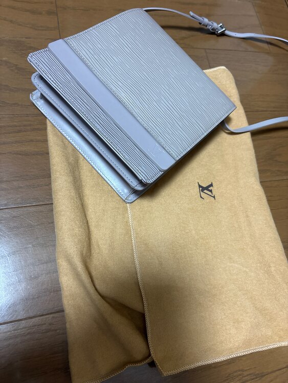 ルイヴィトン ルイヴィトン(その他) （ブランドバッグ）の商品画像 - 査定依頼日：2025年3月28日 - 最高査定価格：35,000円