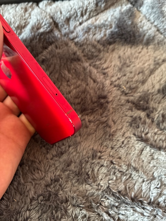 iPhone 13 128GB au（スマホ）の商品画像 - 査定依頼日：2026年3月21日 - 最高査定価格：31,000円