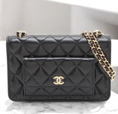 キャビアチェーンウォレット（ブランドバッグ）の商品画像 - 査定依頼日：2025年6月28日 - 最高査定価格：400,000円