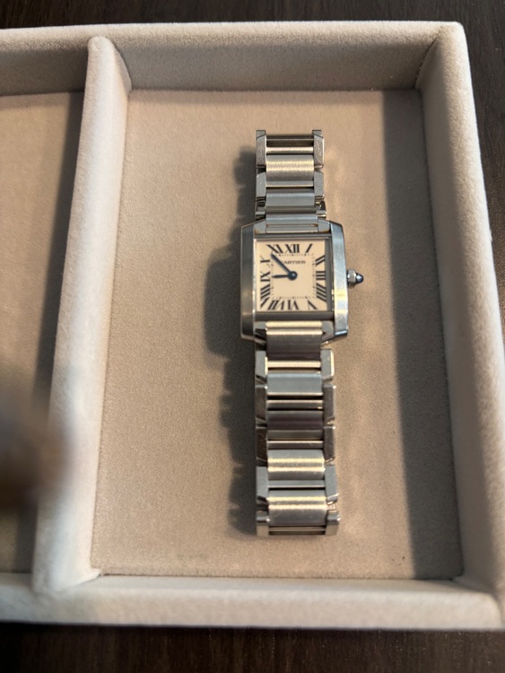 カルティエ タンク WATER RESISTANT 863102UF 238（高級時計）の商品画像 - 査定依頼日：2025年11月12日 - 最高査定価格：400,000円