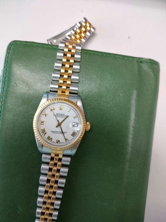 ロレックス デイトナ 16233（高級時計）の商品画像 - 査定依頼日：2023年3月4日 - 最高査定価格：650,000円