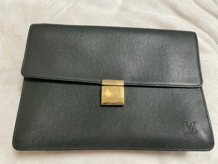 セカンドバッグ（ブランドバッグ）の商品画像 - 査定依頼日：2025年10月12日 - 最高査定価格：21,000円