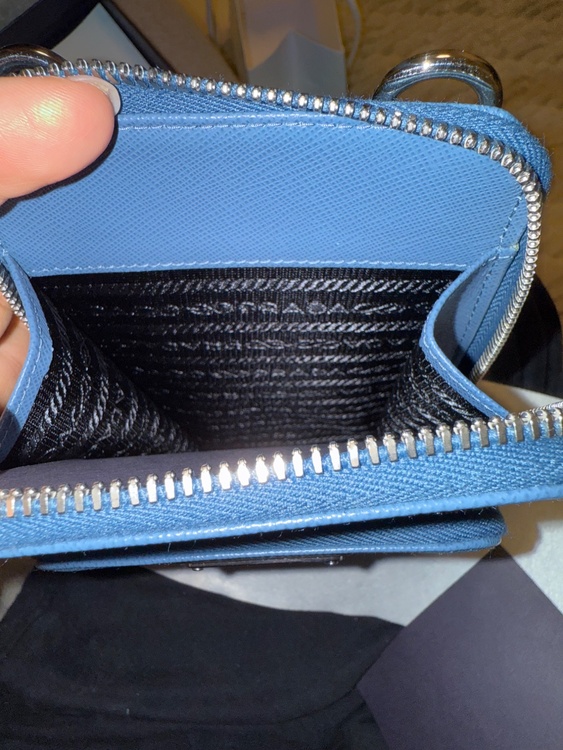 プラダ  （ブランドバッグ）の商品画像 - 査定依頼日：2025年12月24日 - 最高査定価格：121,000円