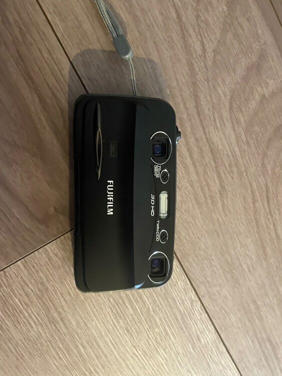 富士フィルム（カメラ）の商品画像 - 査定依頼日：2025年4月6日 - 最高査定価格：12,000円